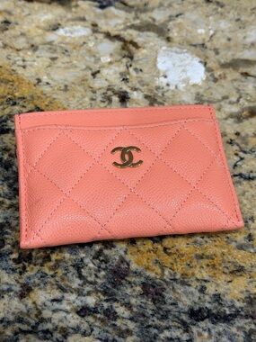 CHANEL Coral Pink Quilted Card holder with Gold Logo